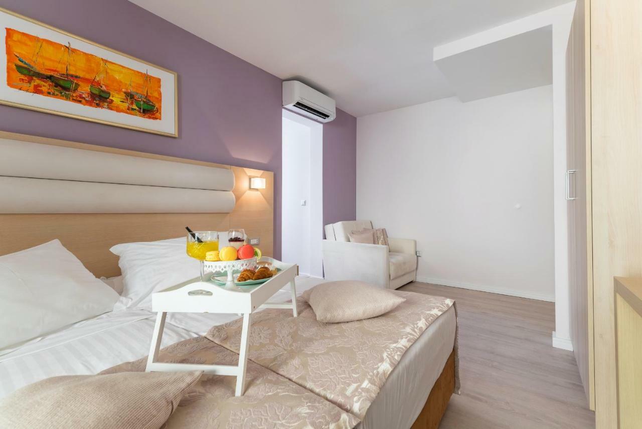 Hotel Maritimo Makarska Exterior foto